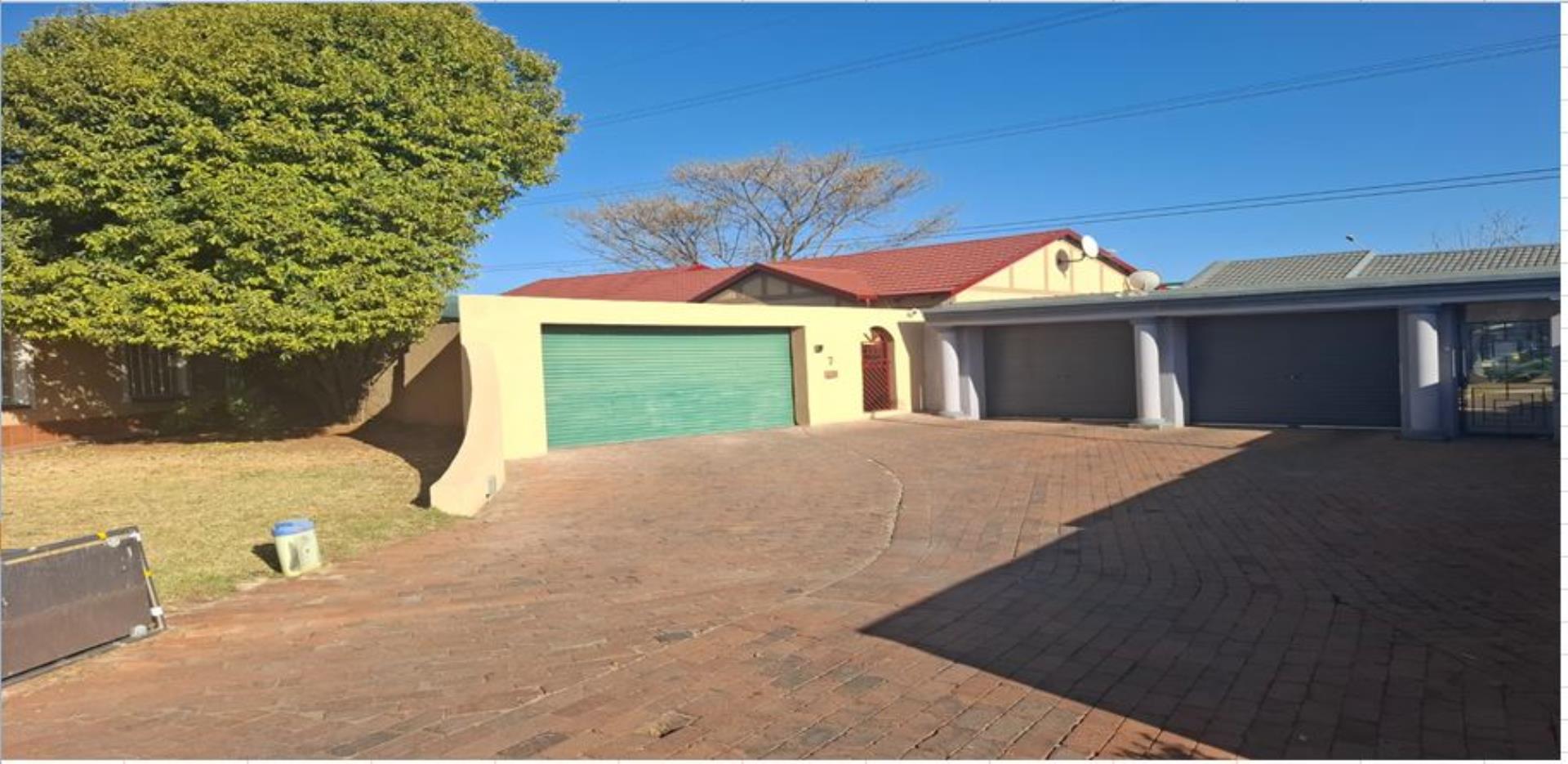 Spacious Suburb Living - Gauteng