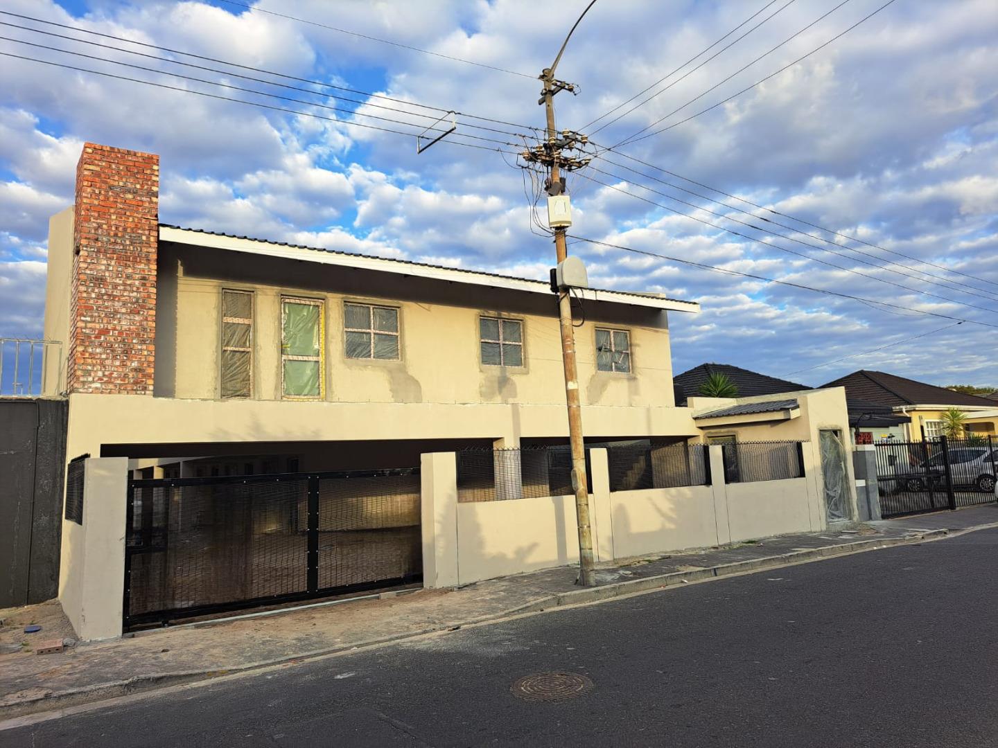 Block of 6 Apartments. 85 % complete. - Western Cape