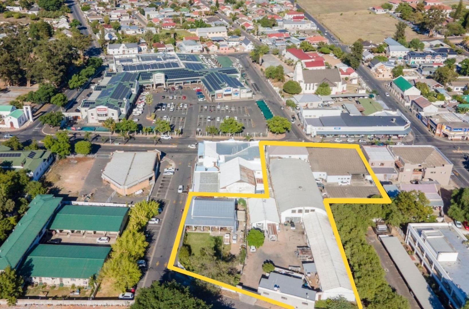 3989m² Existing Service Station/Workshop & More Or A Development Opportunity - Western Cape