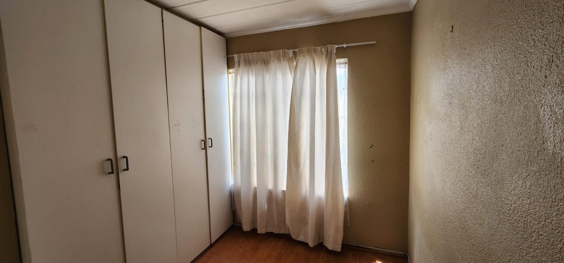764116_2ND_BED_-_5.jpg