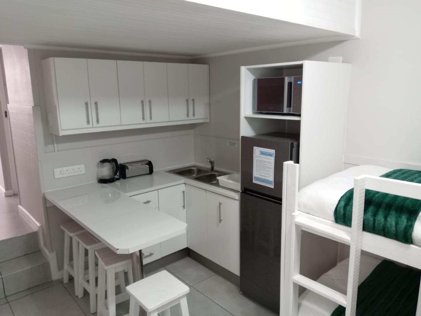 766633_kitchen2.jpg