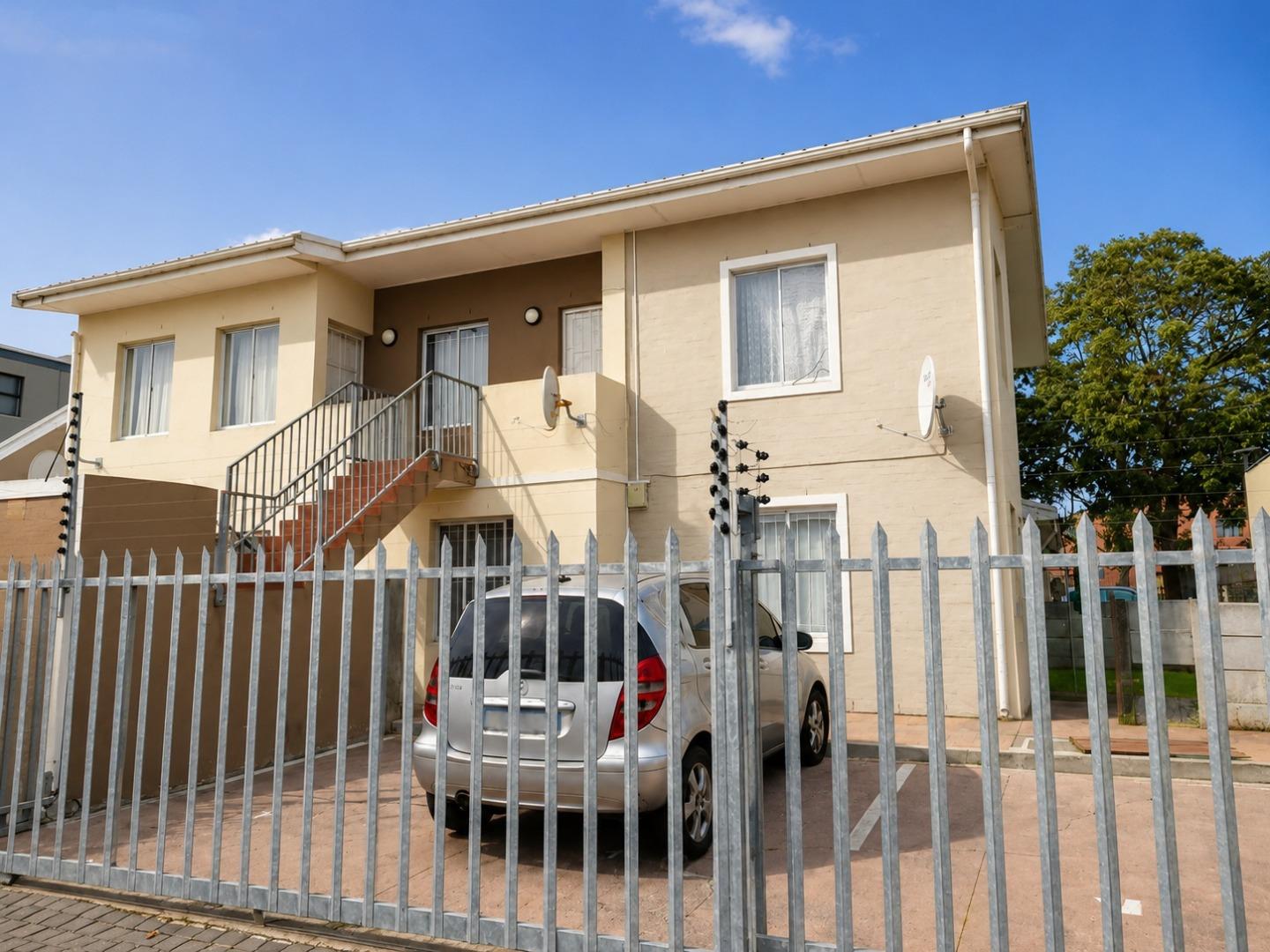 2 Bedroom Ground Floor Apartment - Western Cape