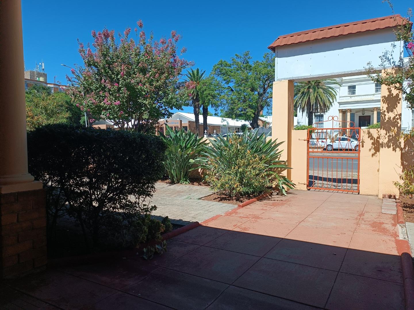 High-Exposure Restaurant Space - Northern Cape